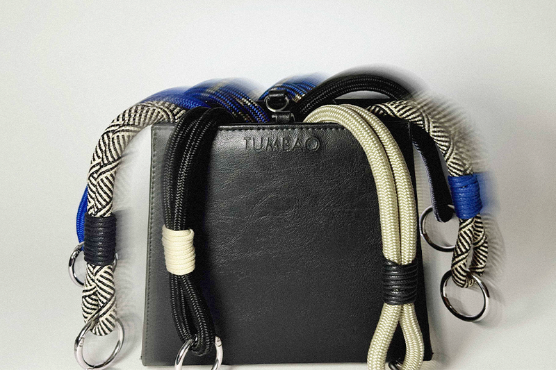 Bolsos modulares en Colombia, base estructural Amara en color negro y selección de asas personalizables, marroquinería bio-basada de TUMBAO.